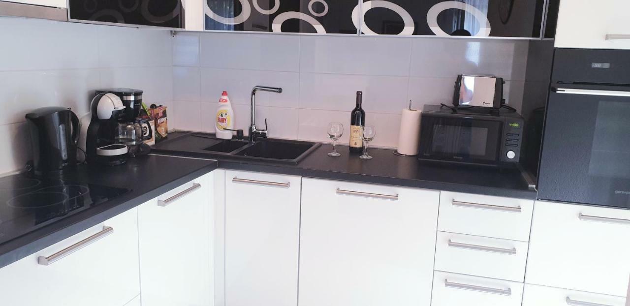 Apartment Kiki Котор Екстериор снимка